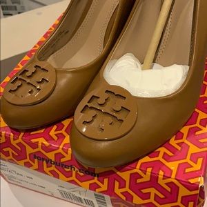 Tory Burch Mestico Royal Tan Heel